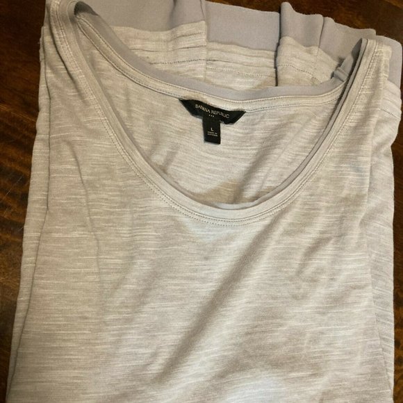 Banana Republic Sleeveless Top Gray - Picture 4 of 4